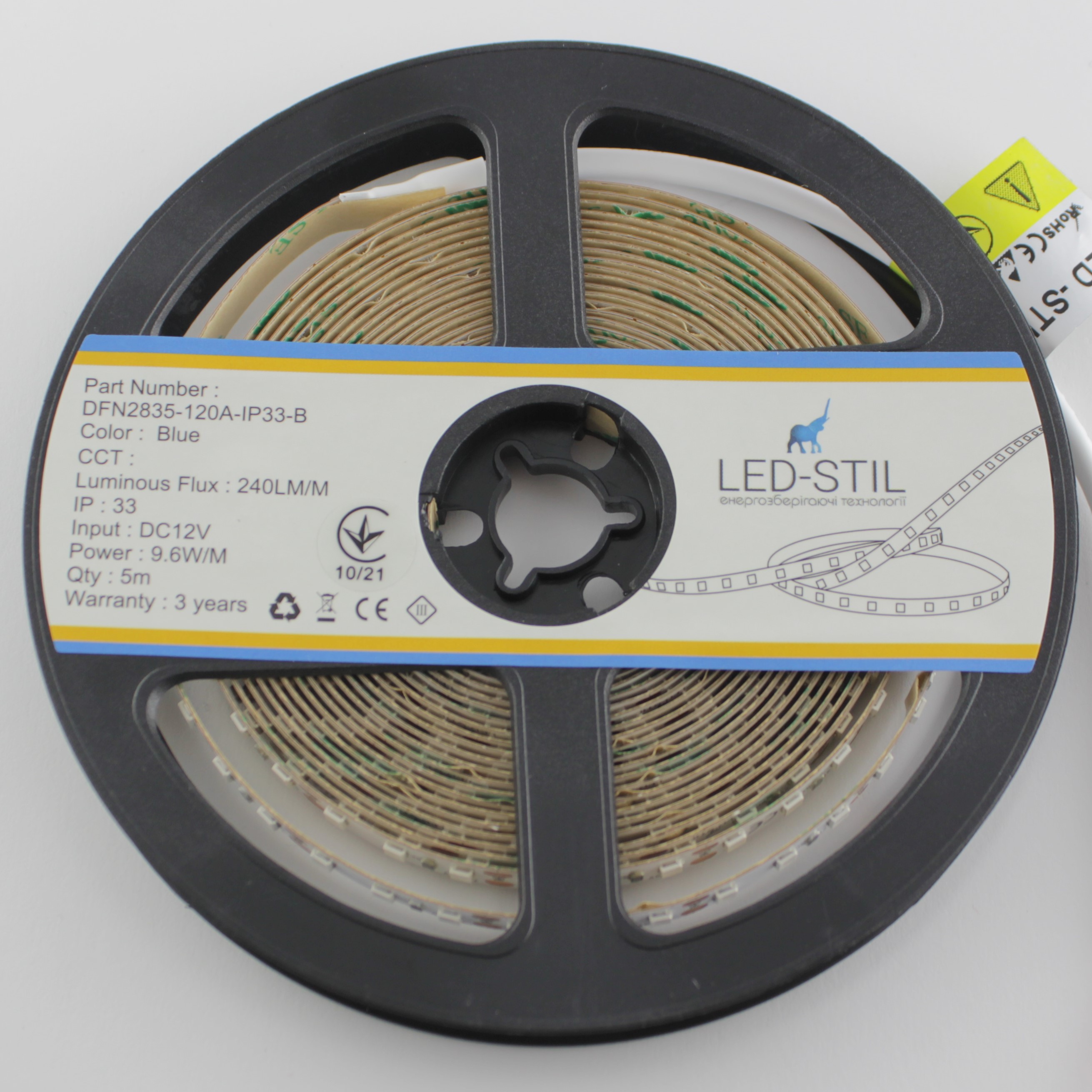 Світлодіодна стрічка LED-STIL 9,6 Вт/м 2835 120 діодів IP33 12 Вольт 130 lm СИНЄ світло
