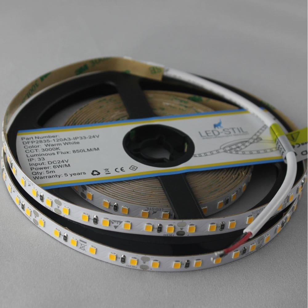 Світлодіодна стрічка LED-STIL 3000K, 6 Вт/м, 2835, 120 діодів, IP33, 24V, 850 lm, тепле світло
